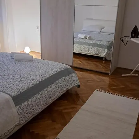 Petra 8 Apartment *